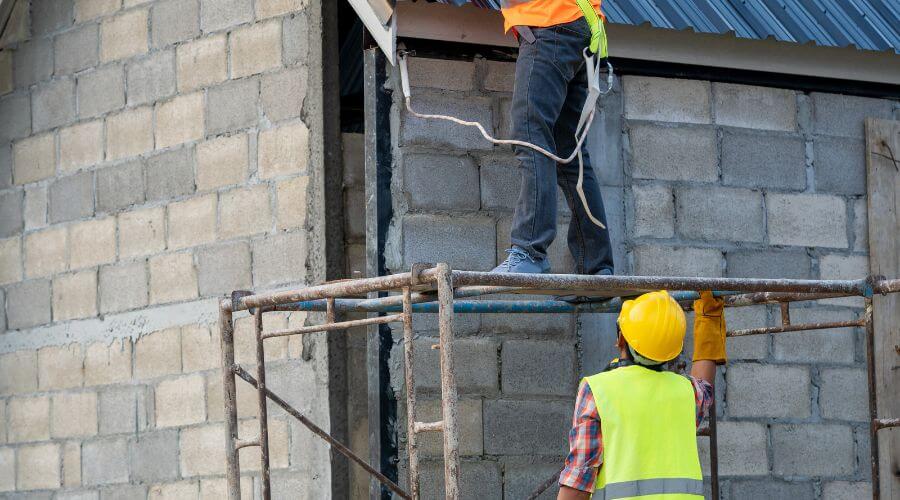 Professional gutter cleaning in Douglass, KS